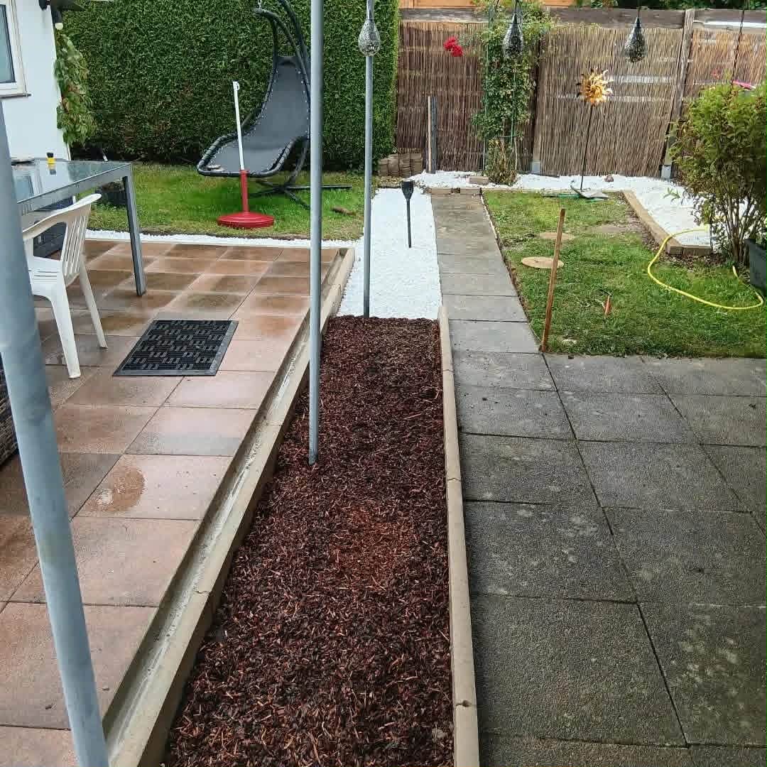 Gartengestaltung mit Kieswegen – Nachher